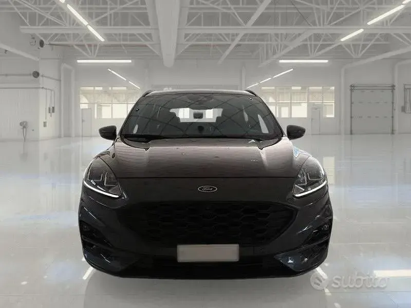 Usata Ford Kuga ST-Line 119 CV (87 kW) 2022 Grigio SUV
