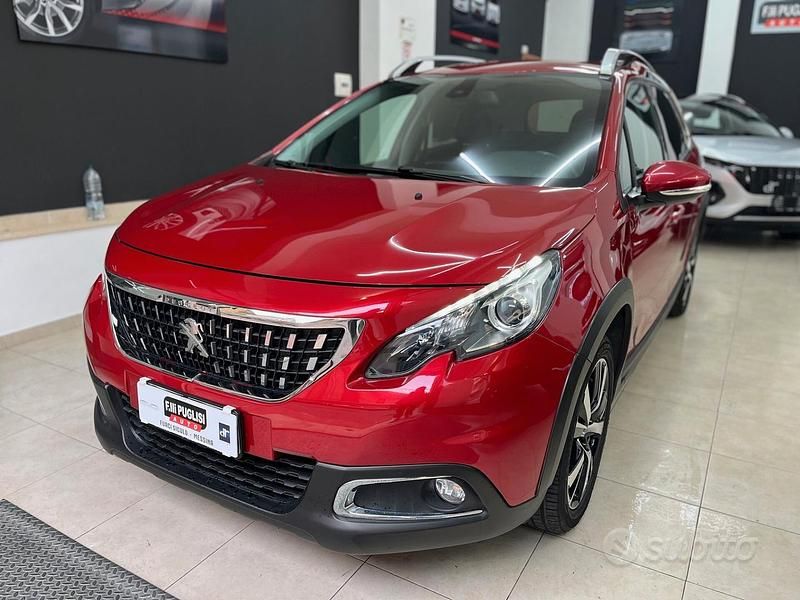 Usata Peugeot 2008 Allure 101 CV (74 kW) 2018 Rosso SUV