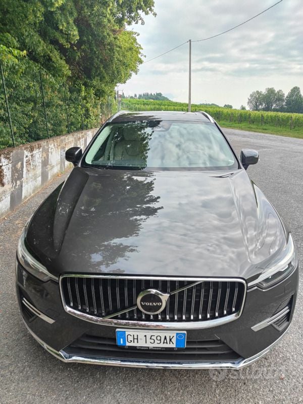 Usata Volvo XC60 253 CV (186 kW) 2021 Grigio SUV