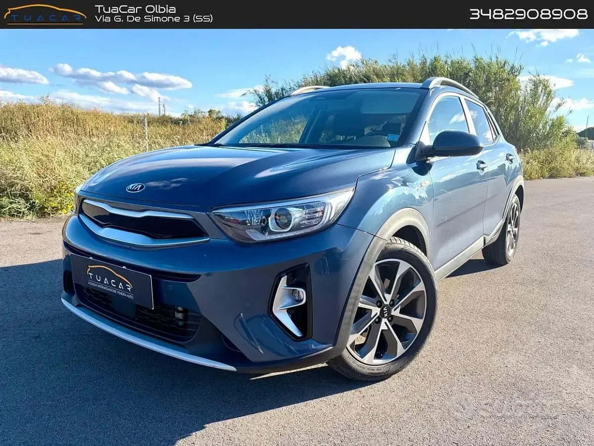 Usata Kia Stonic Style 101 CV (74 kW) 2021 Blu SUV