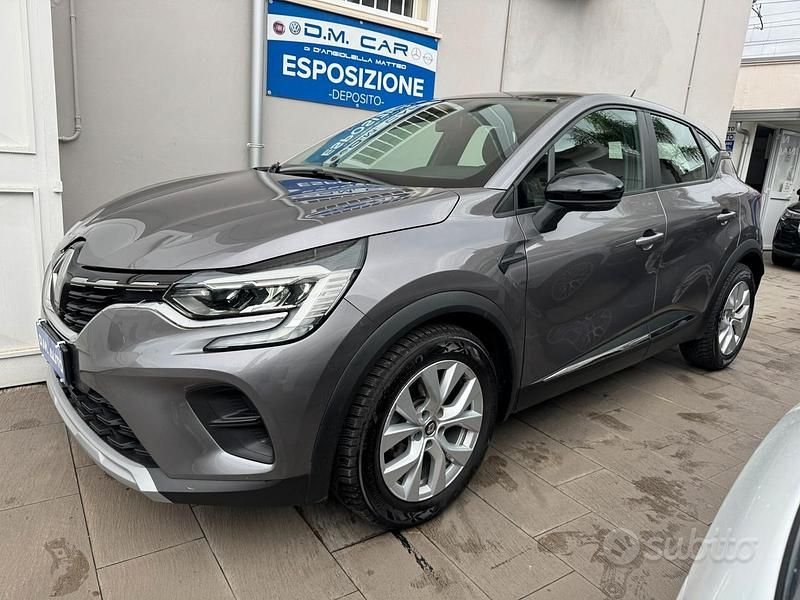Usata Renault Captur Business 91 CV (66 kW) 2021 Grigio SUV