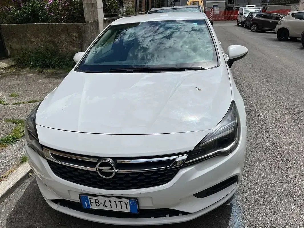 Usata Opel Astra Innovation 136 CV (100 kW) 2015 Bianco Berlina