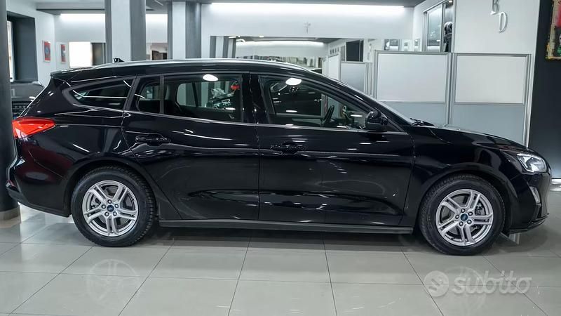 Usata Ford Focus 120 CV (88 kW) 2022 Nero Station wagon
