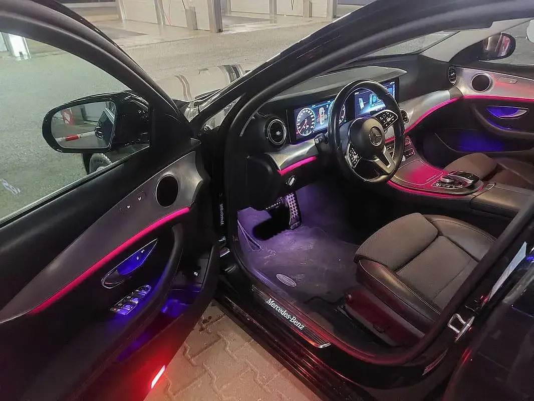 Usado Mercedes E200 Business 160 CV (117 kW) 2020 Berlina