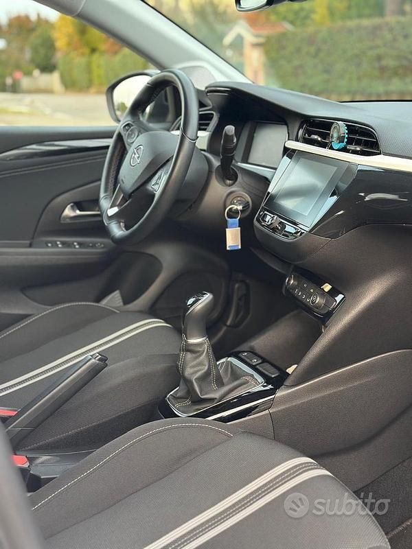 Usata Opel Corsa Edition 75 CV (55 kW) 2022 Bianco Berlina