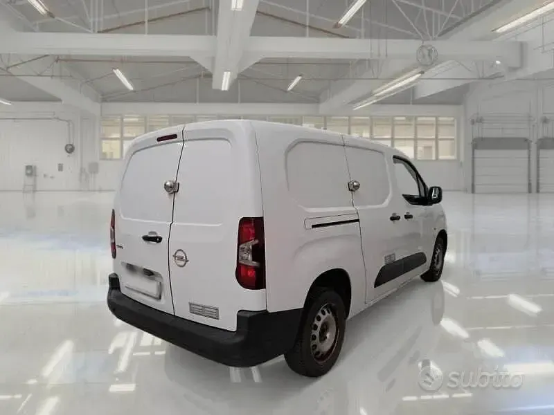 Usata Opel Combo 130 CV (95 kW) 2020 Bianco Monovolume