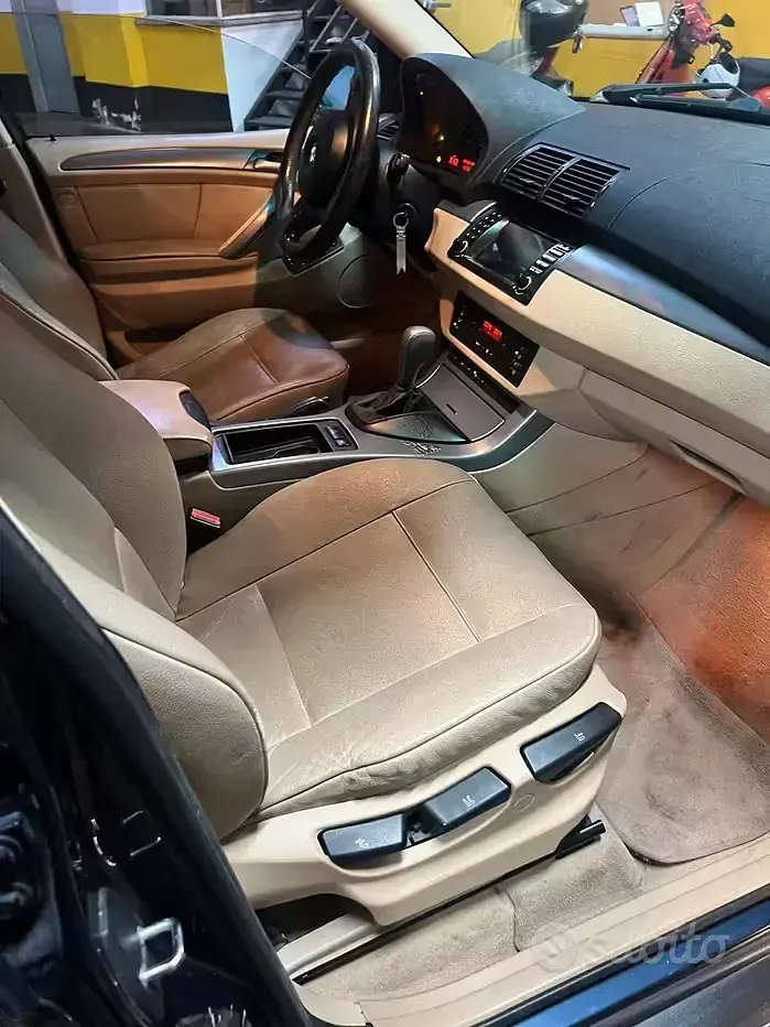 Usata BMW X5 218 CV (160 kW) 2006 Bluazzurro SUV