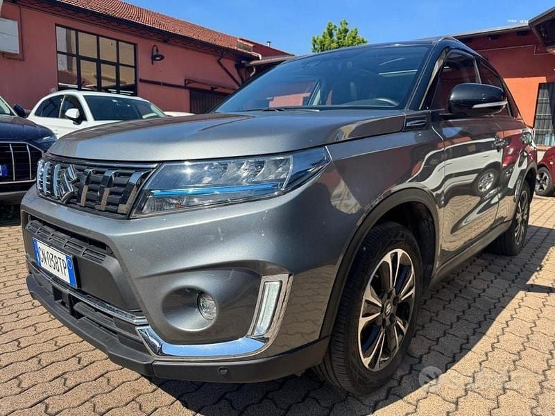 Usata Suzuki Vitara 116 CV (85 kW) 2023 Grigio SUV