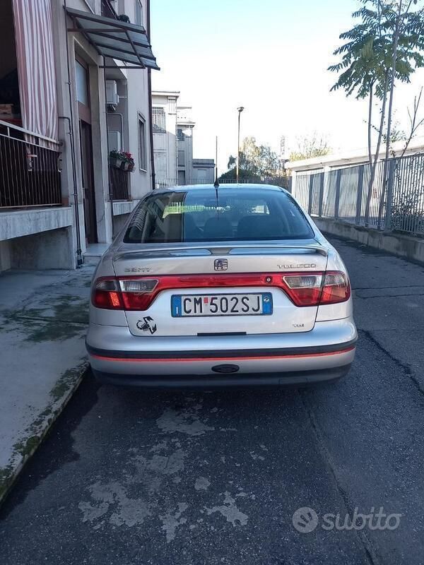Usata 2024 Seat Toledo Tre volumi | 1999 € - Immagine 1/4