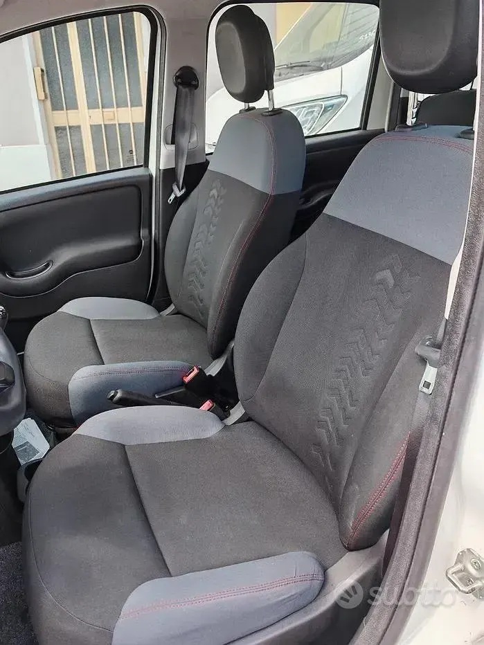 Usata Fiat Panda Easy 84 CV (61 kW) 2020 Bianco Utilitaria