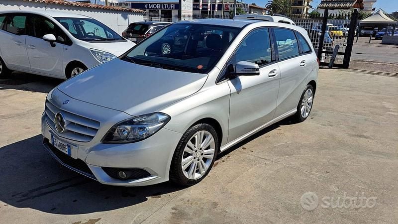Usata Mercedes B180 Executive 110 CV (80 kW) 2013 Grigio Monovolume