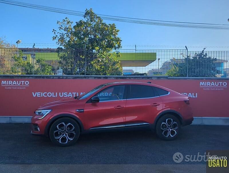 Usata Renault Arkana Techno 140 CV (102 kW) 2022 Rosso SUV