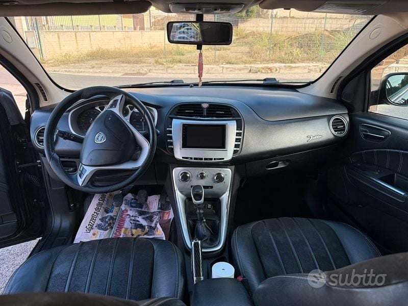Usata Lancia Delta 120 CV (88 kW) 2009 Nero Utilitaria