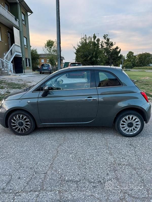 Usado Fiat 500 Lounge 69 CV (50 kW) 2018 Gris Utilitario