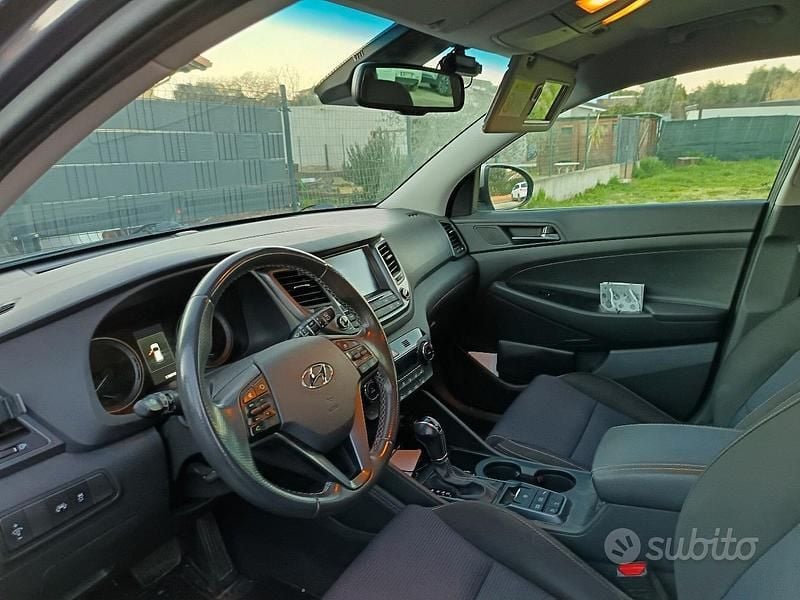 Usata Hyundai Tucson Edition 141 CV (103 kW) 2017 Grigio SUV