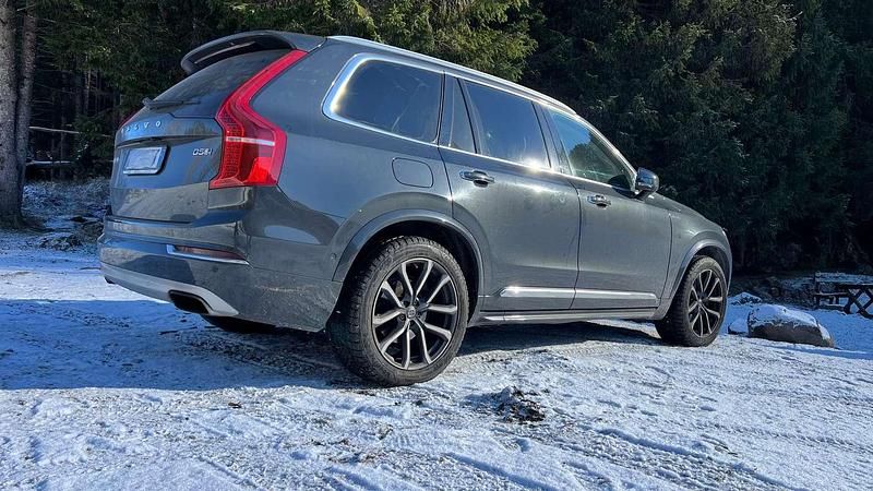 Usado Volvo XC90 Inscription 224 HP (164 kW) 2015 Cinzento SUV