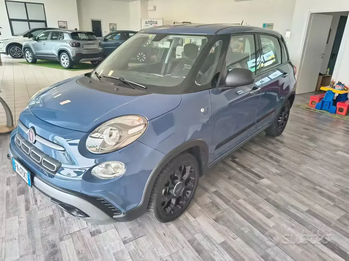 Usata Fiat 500L Cross 95 CV (69 kW) 2018 Bluazzurro Monovolume