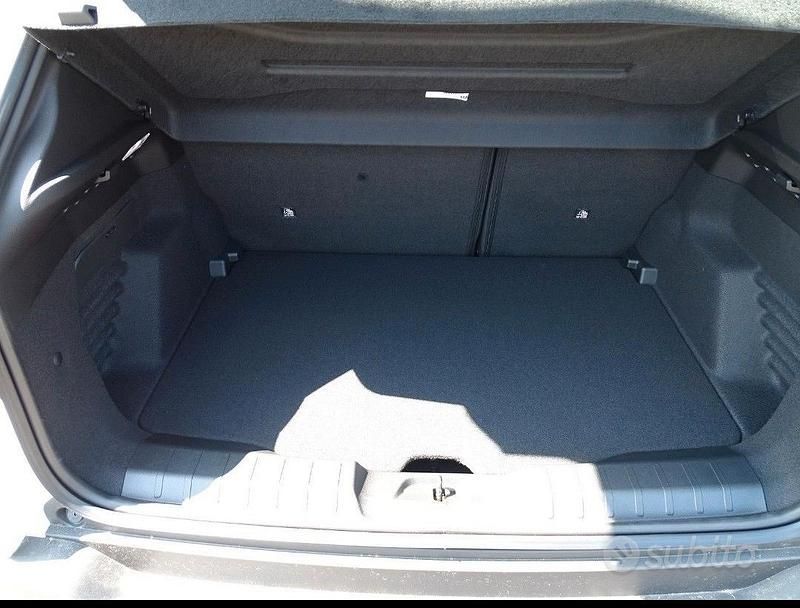 Usata Jeep Avenger Altitude 100 CV (73 kW) 2024 Bianco SUV