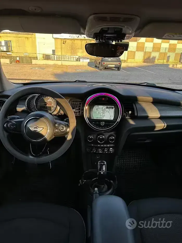 Usata Mini Cooper D 116 CV (85 kW) 2017 Grigio Utilitaria