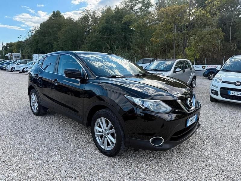 Usata Nissan Qashqai Acenta 110 CV (80 kW) 2017 Nero SUV