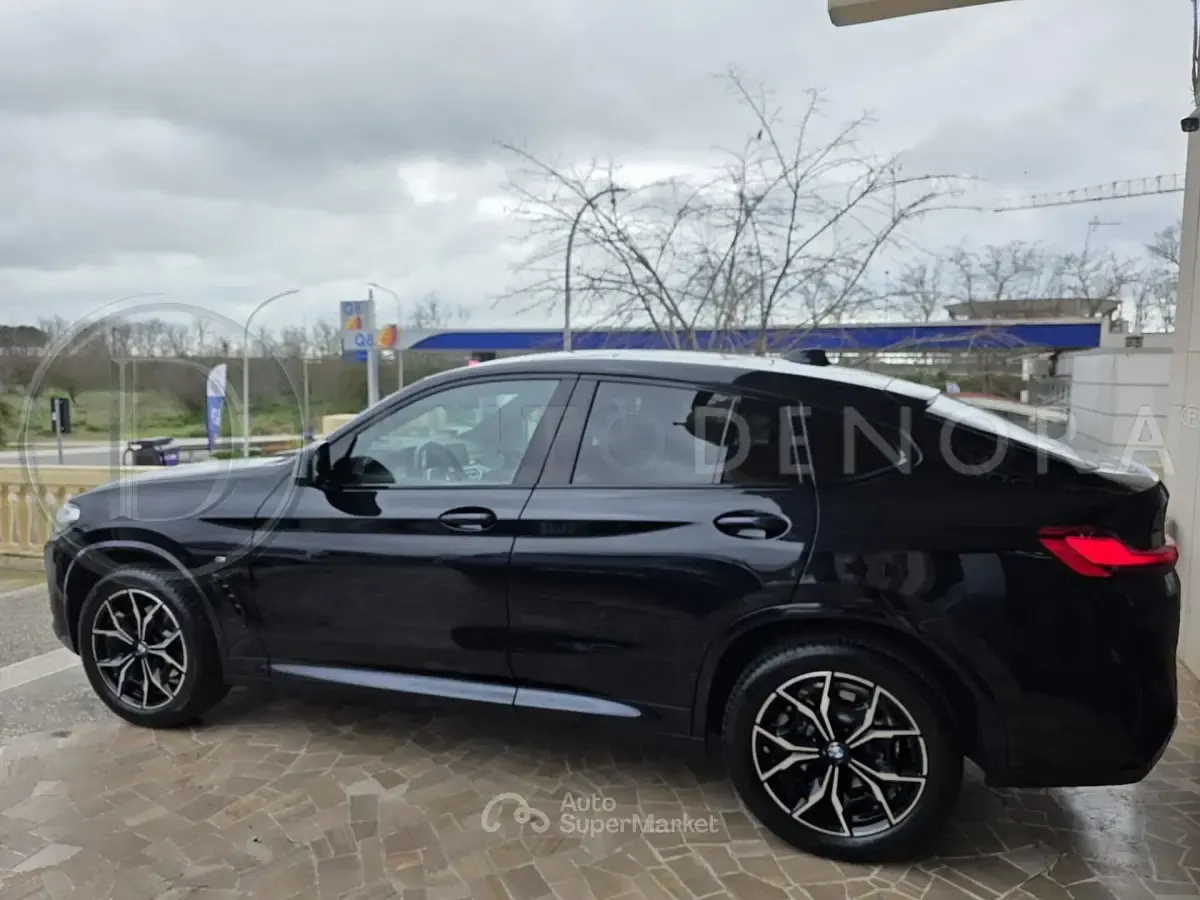 Usata BMW X4 190 CV (139 kW) 2024 Nero SUV