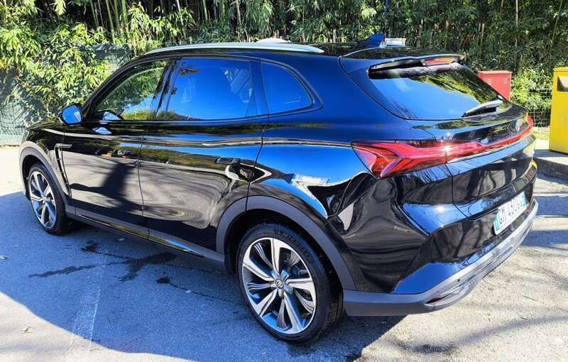 Usata MG Marvel R Luxury 64 kW (88 CV) 2023 Nero SUV