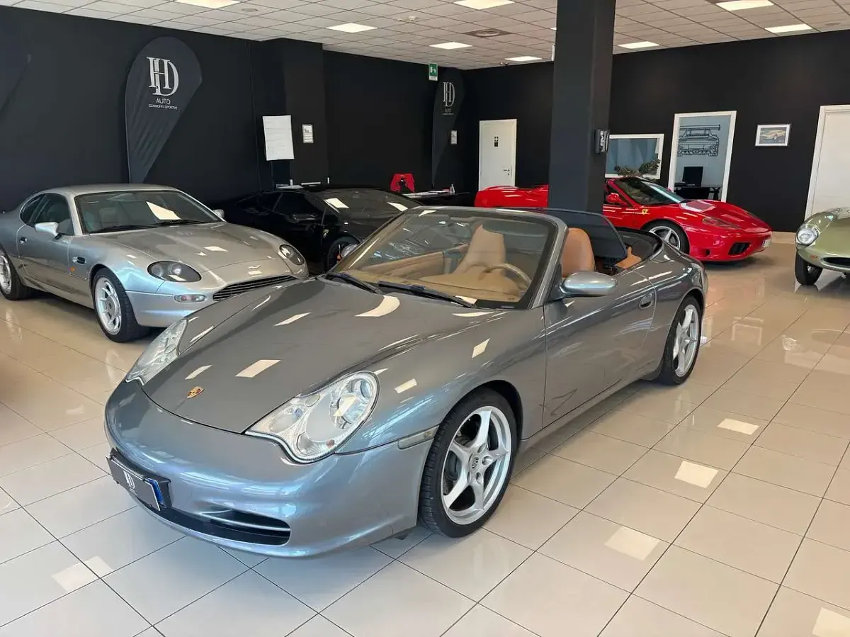 Usata Porsche 996 320 CV (235 kW) 2002 Kerguelen grey metallic Cabrio