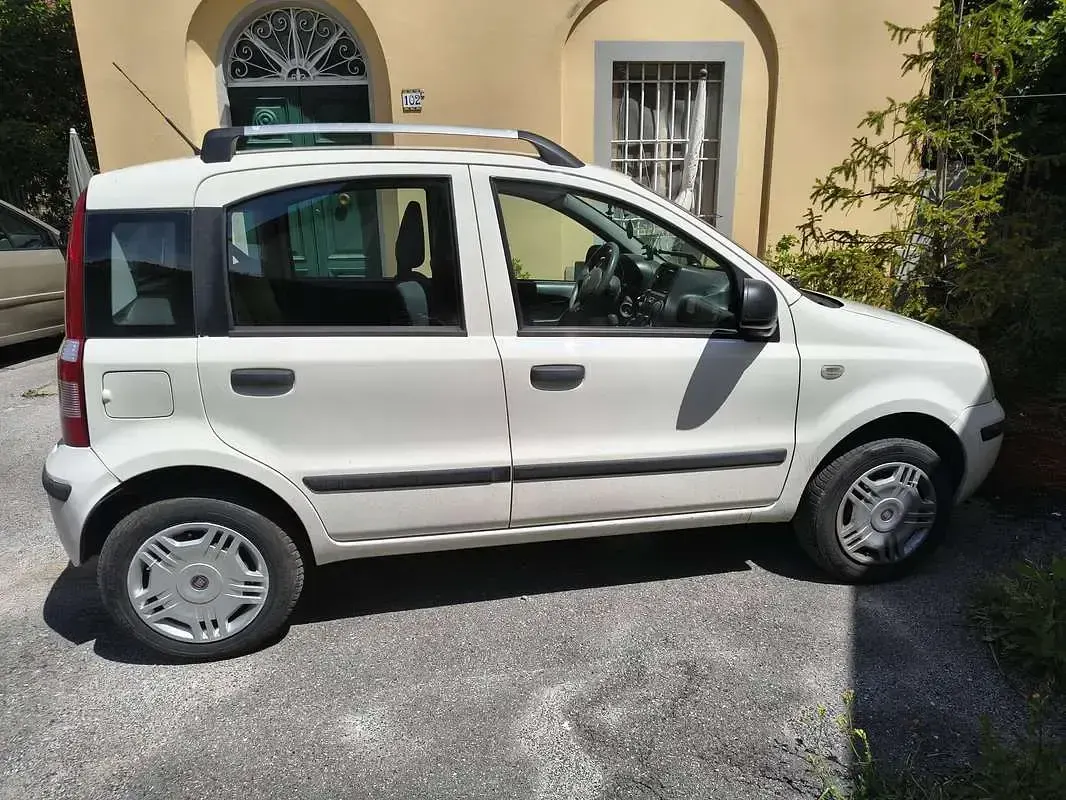 Usata Fiat Panda Dynamic 77 CV (56 kW) 2012 Bianco Utilitaria