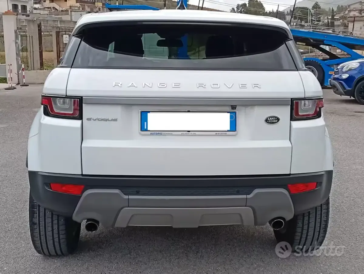 Usata Land Rover Range Rover evoque HSE Dynamic 150 CV (110 kW) 2018 Bianco SUV