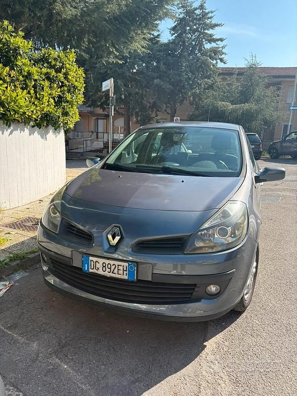 Usata Renault Clio II 2007 Grigio Berlina