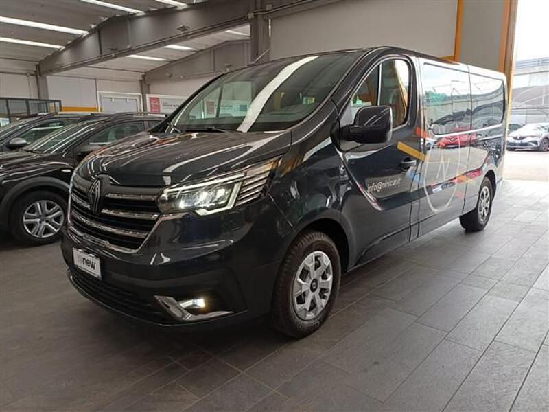 Usata Renault Trafic Equilibre 150 CV (110 kW) 2024 Grigio scuro Monovolume