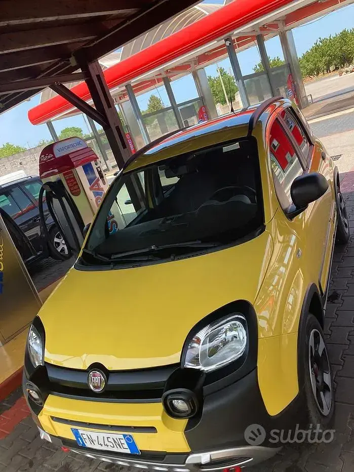 Usata Fiat Panda Cross Cross 95 CV (69 kW) 2018 Giallo Utilitaria