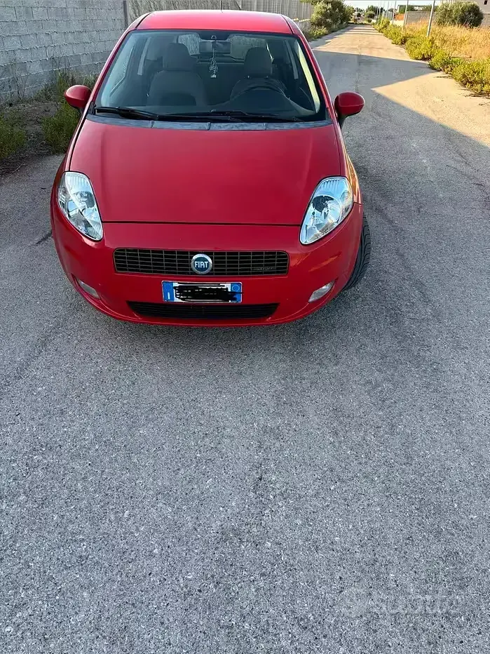 Usata Fiat Grande Punto 75 CV (55 kW) 2007 Rosso Utilitaria