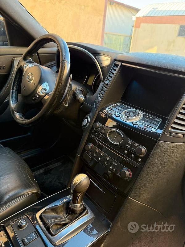 Usata Infiniti Fx30 238 CV (175 kW) 2013 Nero SUV