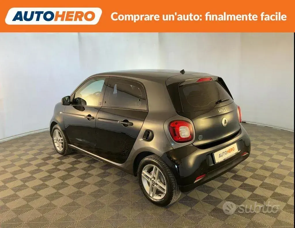 Usata Smart ForFour Electric Drive Pure 41 kW (56 CV) 2021 Nero Berlina