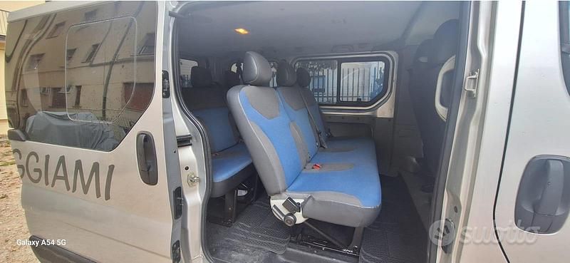 Usata Renault Trafic 145 CV (106 kW) 2011 Monovolume