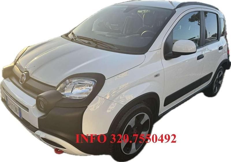 Verde Usata 2024 Fiat Panda Cross Cross Due volumi | 13.490 € (Buon prezzo) - Immagine 1/4