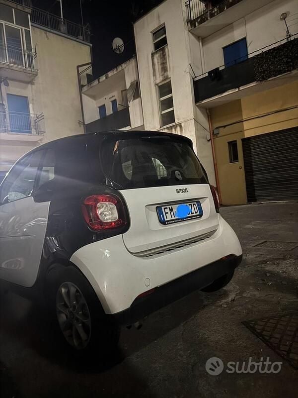 Usata Smart ForTwo Coupé 71 CV (52 kW) 2018 Bianco Coupé