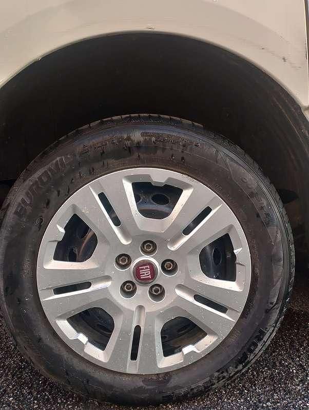 Usata Fiat Doblò Pop 95 CV (69 kW) 2016 Nero Monovolume