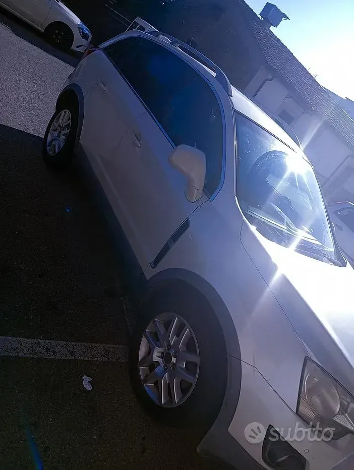 Usata Opel Antara 163 CV (119 kW) 2011 Bianco SUV