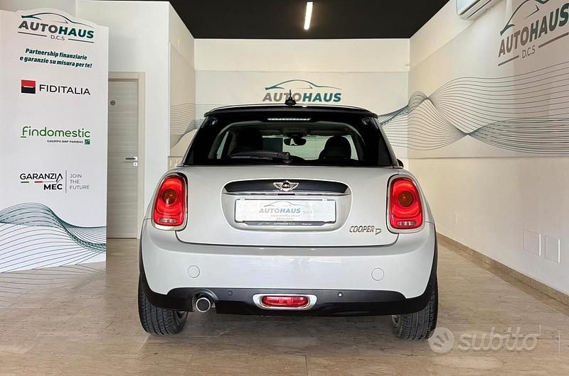 Usata Mini Cooper D 116 CV (85 kW) 2017 Bianco Utilitaria