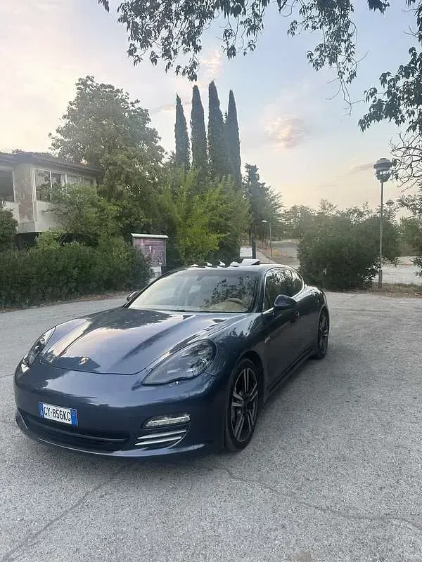 Usata Porsche Panamera 400 CV (294 kW) 2011 Utilitaria