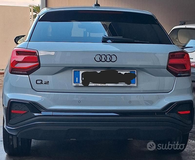Usata Audi Q2 Ambiente 150 CV (110 kW) 2023 Grigio SUV