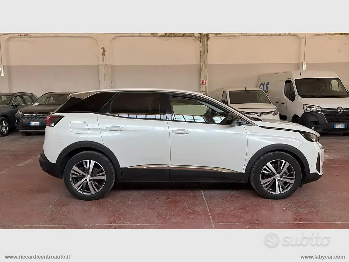 Usata Peugeot 3008 Allure 181 CV (133 kW) 2022 Other SUV