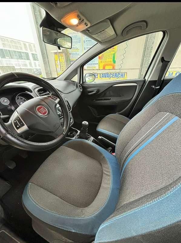 Usata Fiat Punto Pop 84 CV (61 kW) 2012 Bianco Berlina