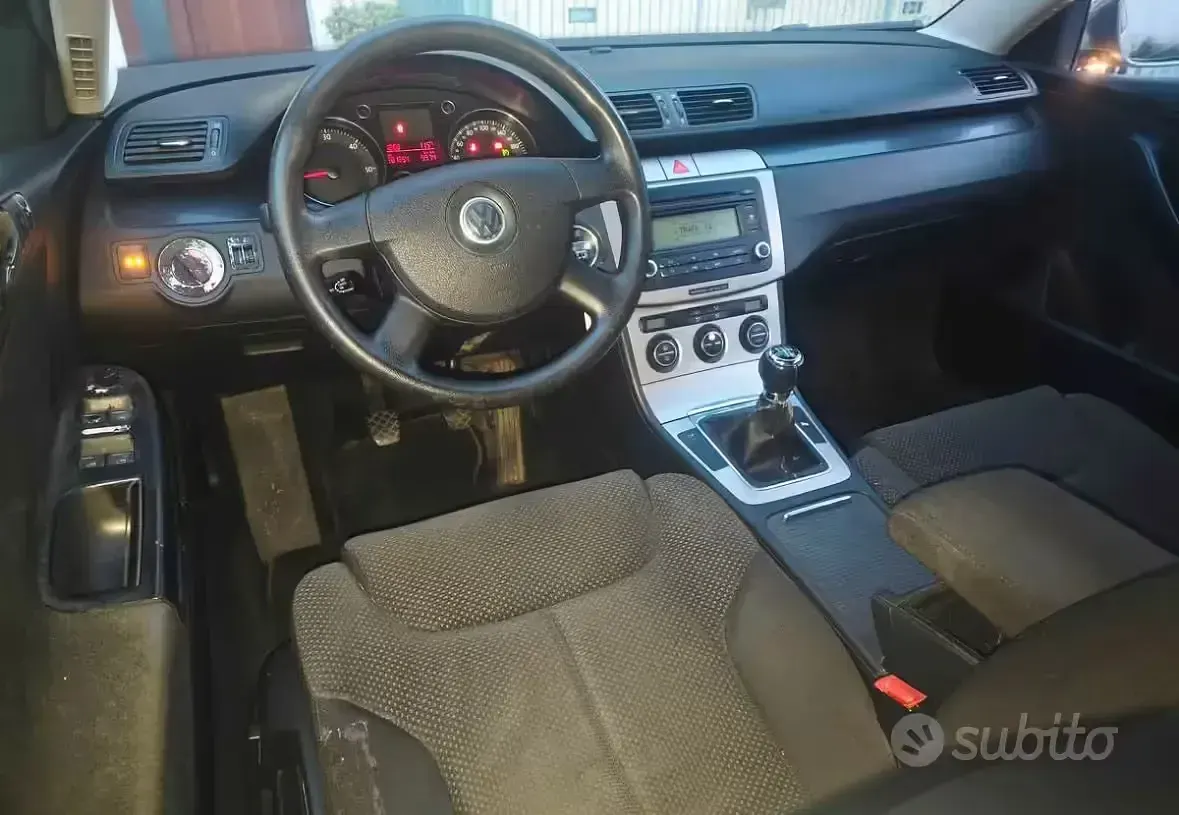 Usata VW Passat 105 CV (77 kW) 2007 Grigio Berlina