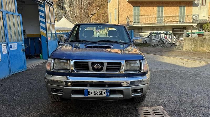 Usata Nissan Navara 103 CV (75 kW) 2001 Blu/azzurro Pick-up