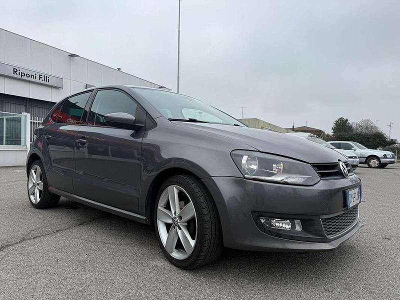 Begagnad VW Polo Highline 105 HK (77 kW) 2010 Halvkombi