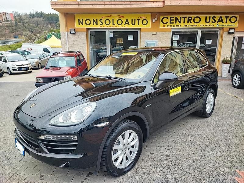 Usata Porsche Cayenne 2011 Nero SUV