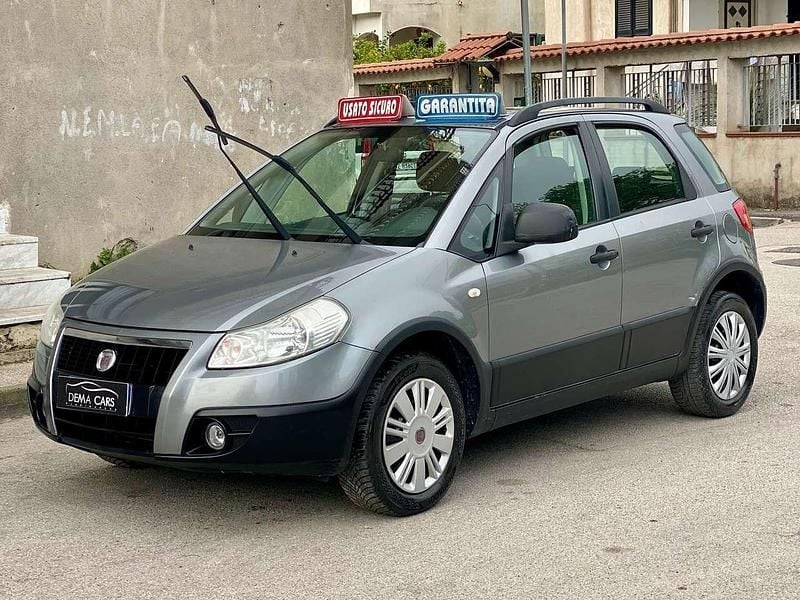 Usata Fiat Sedici 107 CV (78 kW) 2009 Grigio SUV